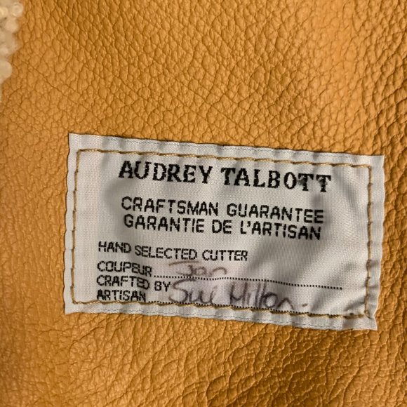 Audrey Talbott Beige Lambskin Shearling - Picture 8 of 8